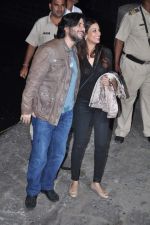 Sonali Bendre, Goldie Behl at Hrithik_s yacht party in Mumbai on 9th Jan 2013 (227).JPG